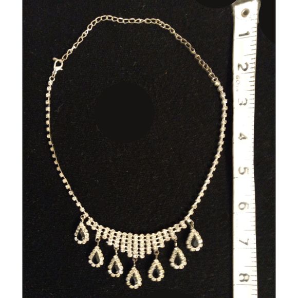 Elegant Romance 3 Piece Silver Tone Necklace Set Matching Bracelet and Earings - Picture 8 of 11